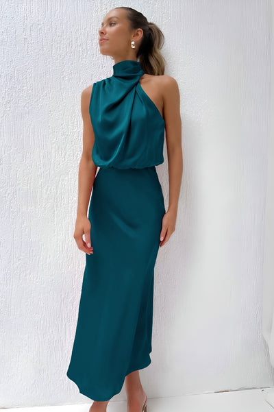 Carlina | Langes Satinkleid mit Neckholder-Ausschnitt