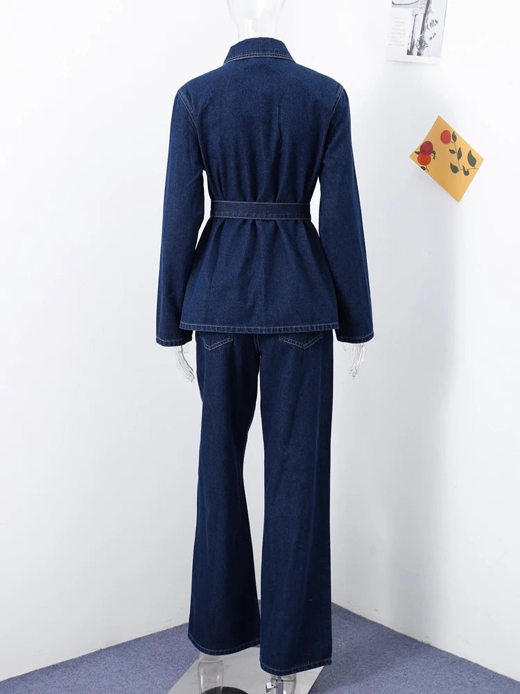 Ikonisk denimkostym