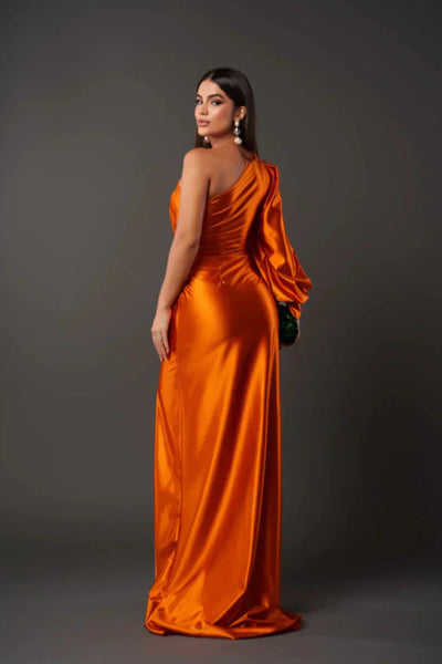 Araceli | Satiniertes Kleid mit einem Ärmel